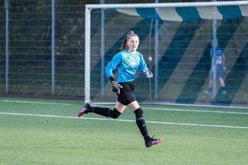 Bild 43 - F SSC Hagen Ahrensburg - SV Frisia 03 Risum-Lindholm : Ergebnis: 2:0